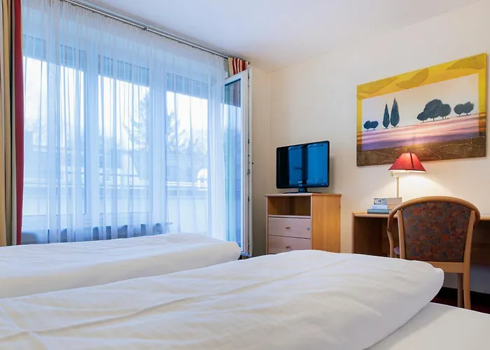Hotel Biederstein Am Englischen Garten Monaco di Baviera