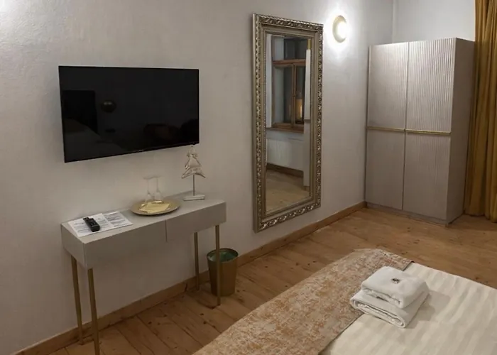 Atmosfera Rooms & Restaurant