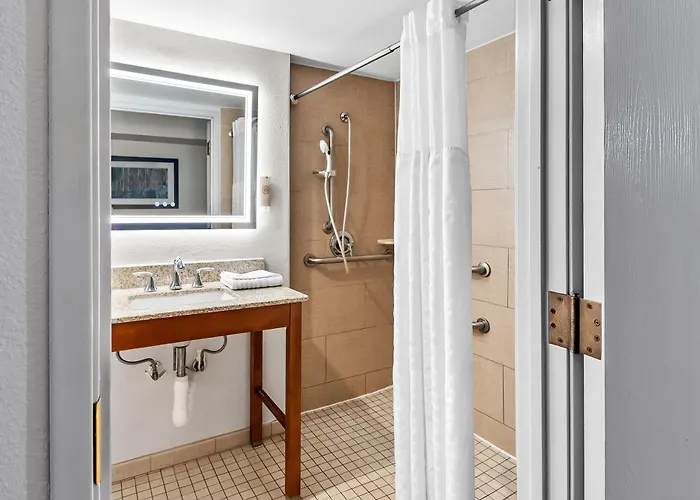 Comfort Suites Near Potomac Mills