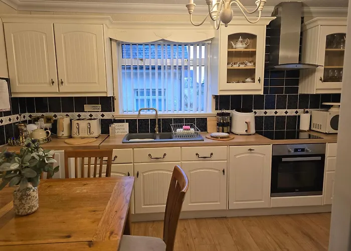 The Old Tramhouse Self Catering Traditional Charming Apartments Located In The Heart Of Historic Stirling For Short-Long Stays In Stirling For Tourism & Events & Contractor Base Stays For Central Belt Area & Open To Book All Year Round