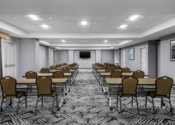 Hyatt Place Indianapolis Airport