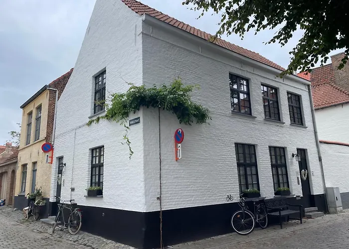 Comfort Equipped Guestsuite Lady Anna Brugge