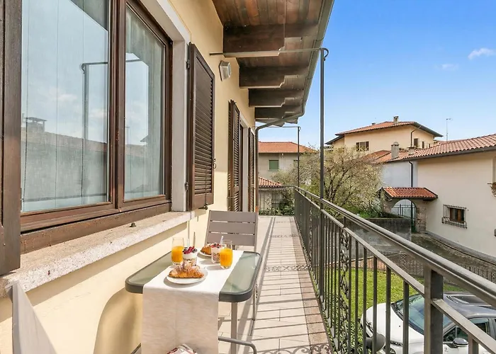 Sunset In Baveno: 1 Bed With Balcony - Happy Rentals