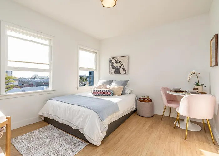 Newly Renovated Glendale Studio - #203