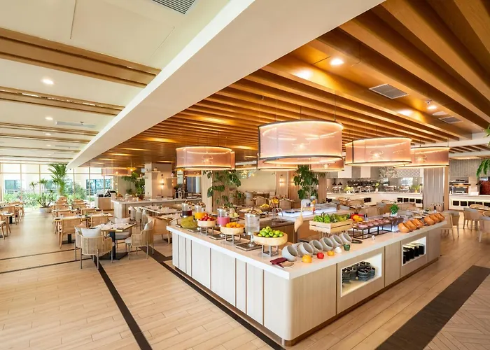 Swiss-Grand Beach Resort Kuantan - Newly Upgraded 5-Star