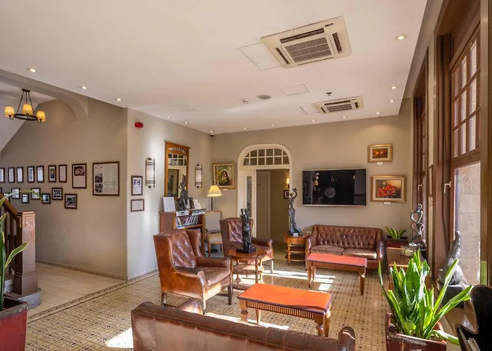 The Colony Hotel