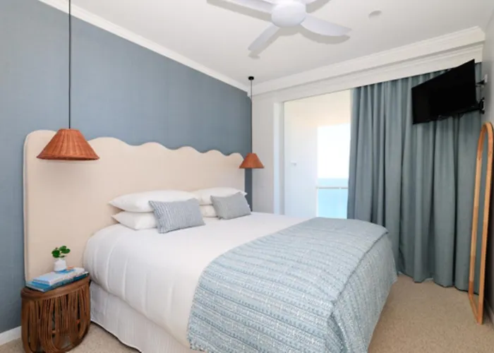 Pacific Views Resort