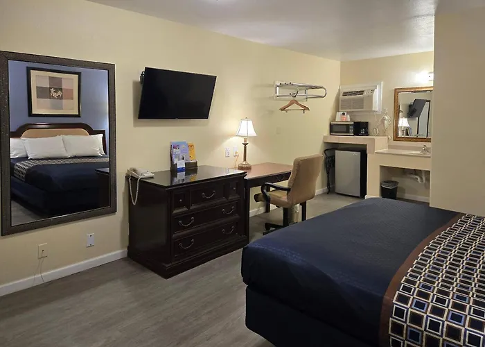 Rodeway Inn & Suites Blythe I-10