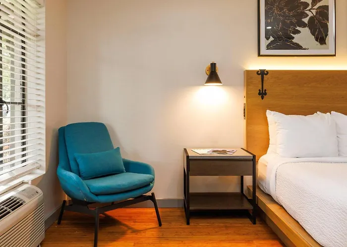 Inn Marin And Suites, An Ascend Collection Hotel