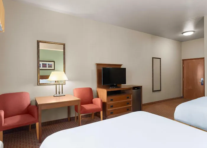 Baymont Inn & Suites By Wyndham Sturgis