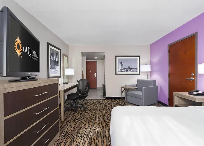 La Quinta By Wyndham Clarksville