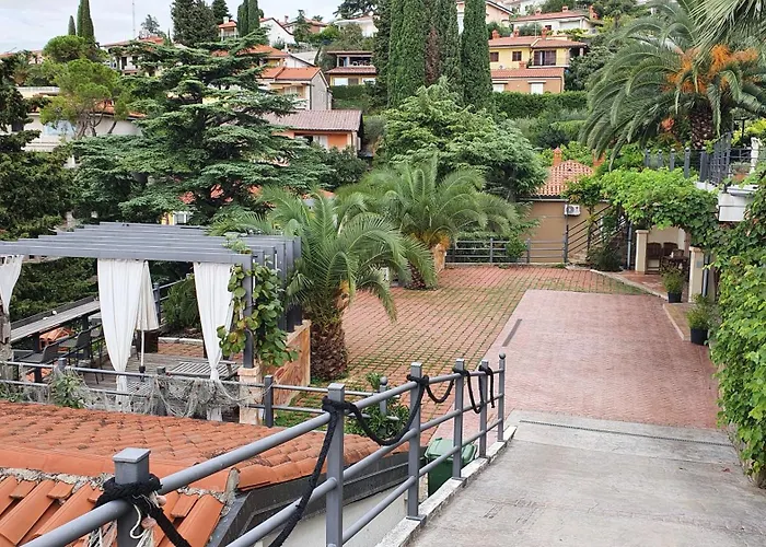 Studio-Apartments Monfort