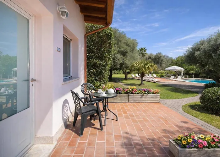 Isola Charm B&B - Pool & Nature Stay