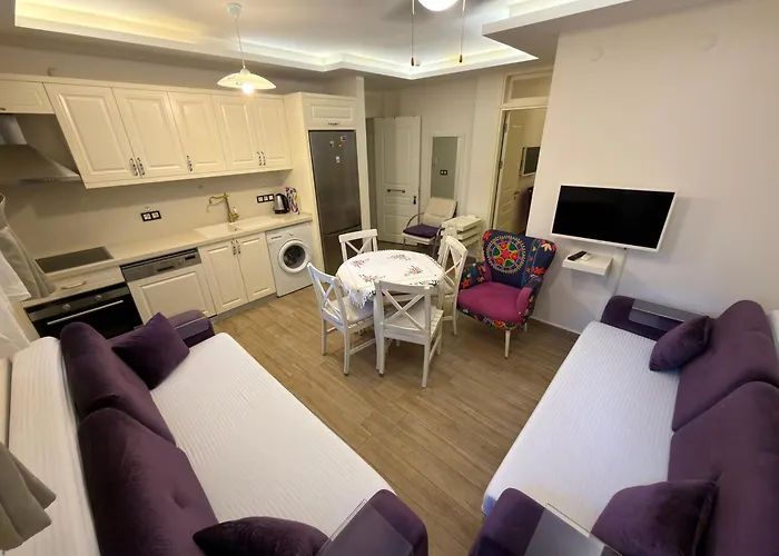 Cesme Kale Tas Apart