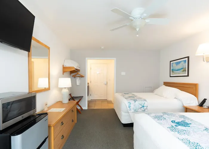 The Ocracoke Harbor Inn