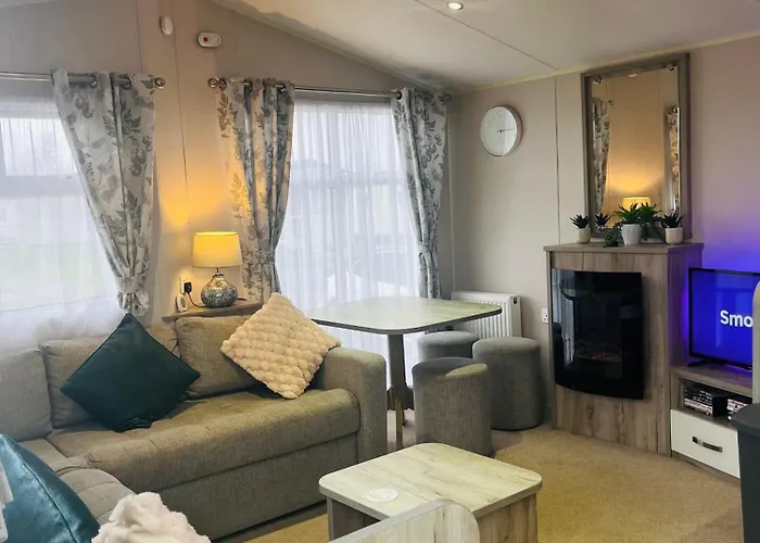 Calypso Hot Tub Breaks Tattershall Lakes Pet Friendly