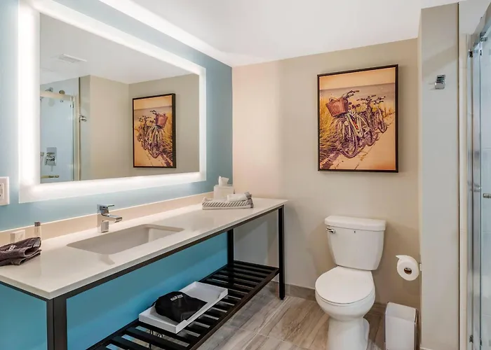 Cambria Hotel Ocean City - Bayfront