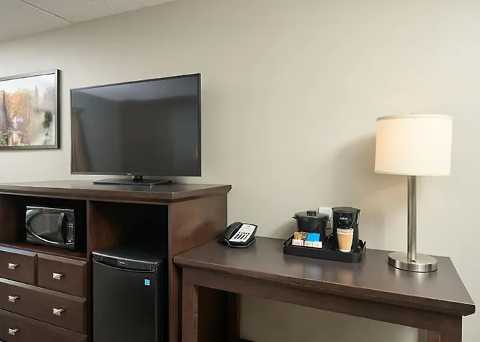 Canad Inns Destination Centre Club Regent Casino Hotel