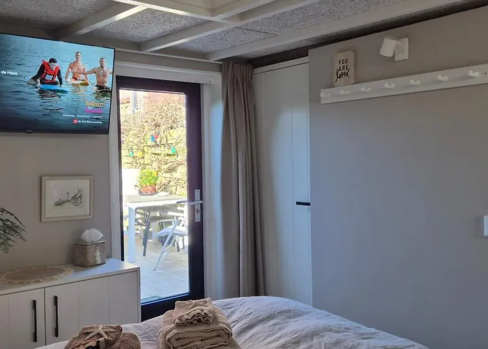 Tiny Villa De Haas Luxe Studio Met Heerlijk Terras En Infraroodsauna