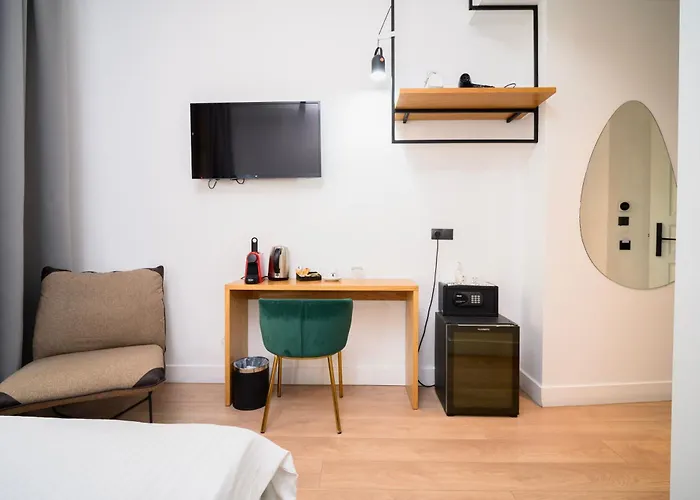 The Maroon Bottle Hotel