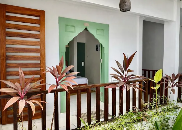 Naia Hotel Kuta Lombok
