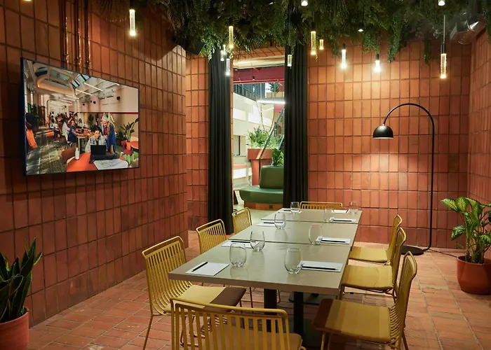 Hotel The Social Hub Madrid 4 Star