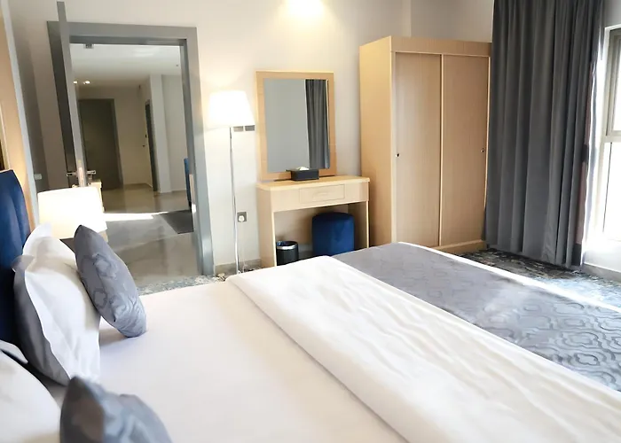 Pearly Hotel