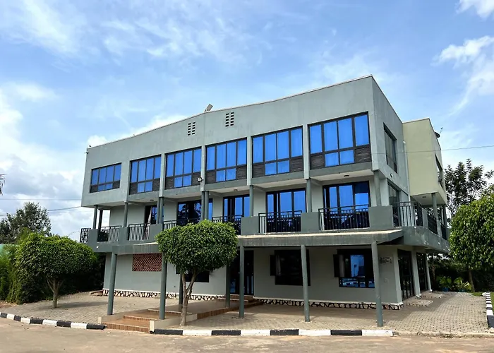 Bwizi Resort And Gardens