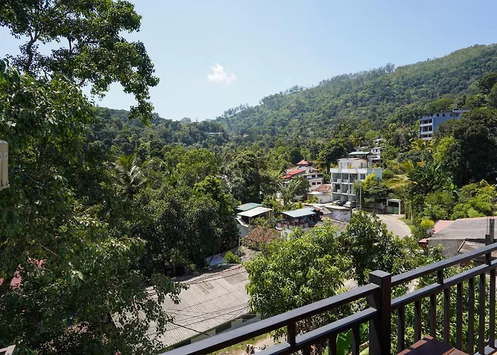 Crown Regency- Badulla