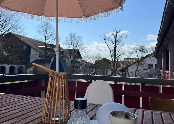 Fewo mit toller Dachterrasse&Bademantelgang zur Wohlfühltherme im neuen Stil