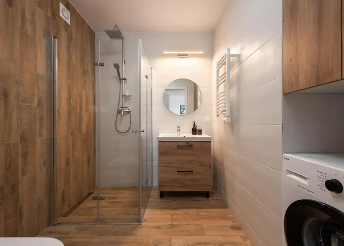 Flatbook Rodzinne Apartamenty Jantar Resort Z Parkingiem, Placem Zabaw I Wiata Grillowa