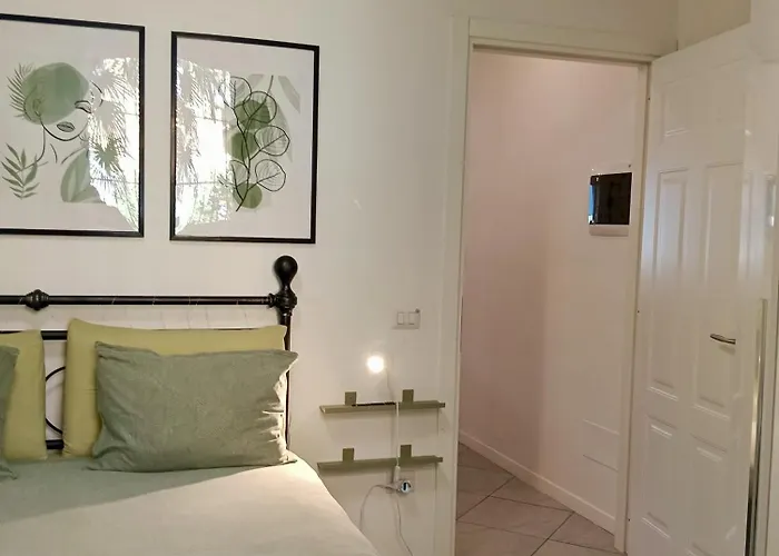 Lake Como Porto Vecchio - Charming Lakefront Apartment In The Heart Of Domaso