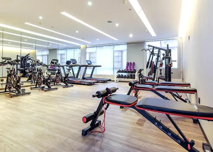 Lavande Hotel Nanchong Xihua Shida
