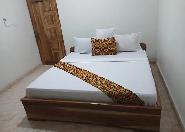 Madora Lodge
