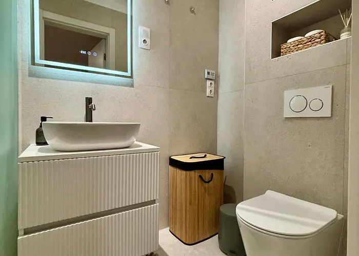 Hellowine Apartman II