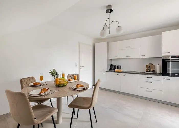 Luxury Apartment Marz