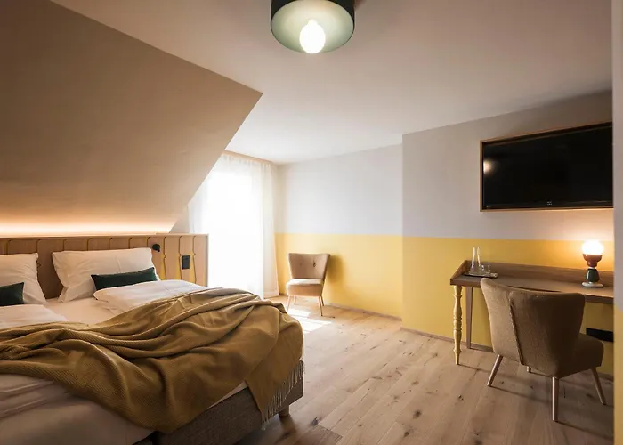 Bella Posta Hotel