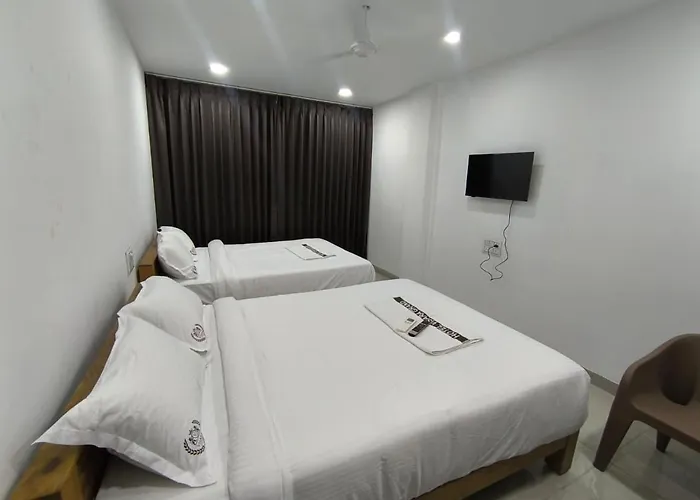 Hotel Visara Grand
