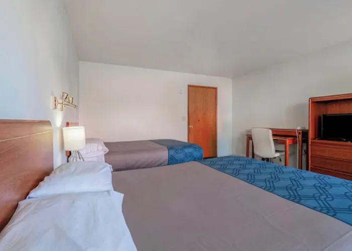 Rama Inn Motel And Rv Park