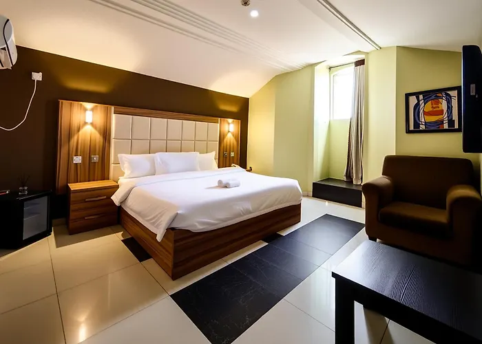 Aotel Hotel Lagos Ago