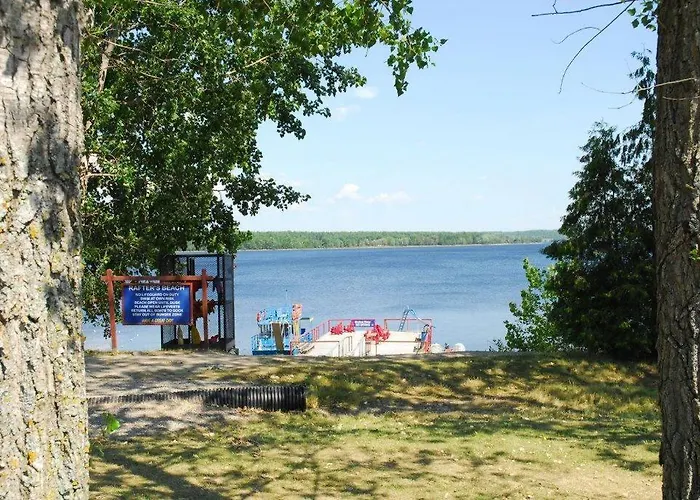 Whitewater Cottage & Rv Resort