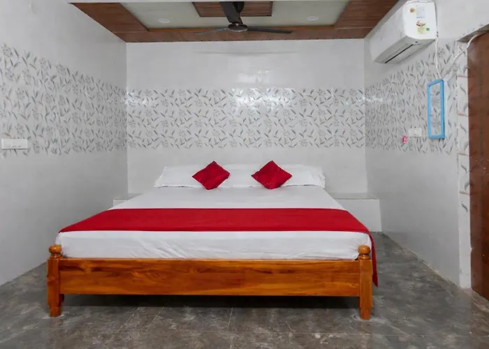 Lakshmi Divya Guest House
