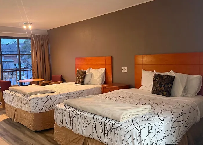 Mountain House Motor Inn Downtown Gatlinburg