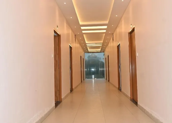 Malwa Resort