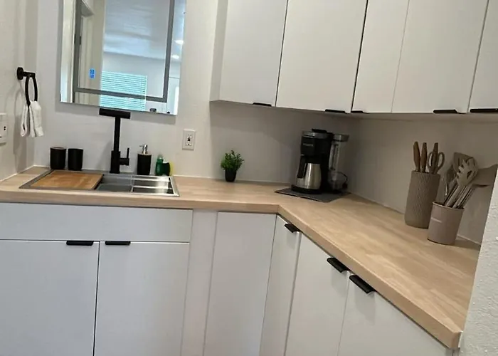 #3 Hygge Hus Hotel - King Suite Connectable