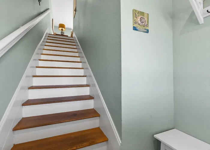 Steps To Beach 2 Pools, Pet-Friendly, Playground