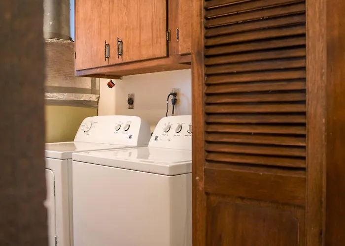 The Hideaway Big Bear | A Historic Log Cabin