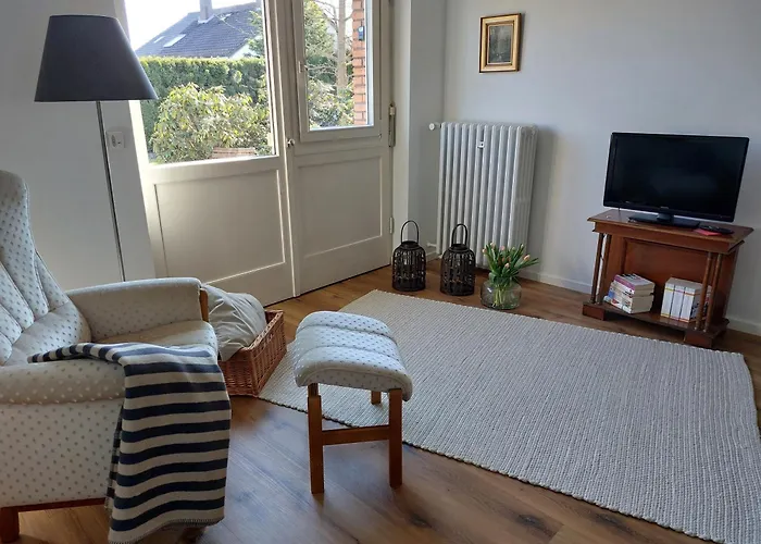 Haus Gotzbert I Wohnung UG I Nähe Klinikum I 40qm I 2 Zimmer I Küche I Bad I Garten I Terrasse