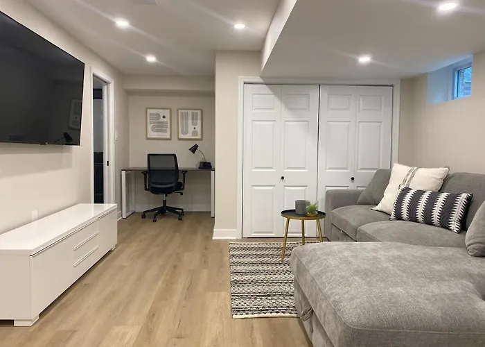 Luxury Basement Suite With Private Entrance