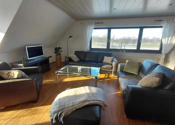 Gemütliche Wohnung mit Blick in die Wiesen